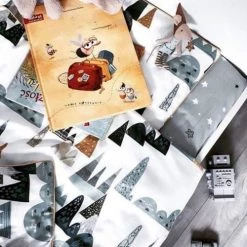 Sevira Kids Couettes Et Oreillers Bébé Et Enfant Couette Et Oreiller Enfant Prêt à Dormir 135x100cm / 60x40cm 8 Sevira Kids Couettes Et Oreillers Bébé Et Enfant Couette Et Oreiller Enfant Prêt à Dormir 135x100cm / 60x40cm -Lits enfant Soldes couette et oreiller enfant pret a dormir 135x100cm 60x40cm 2