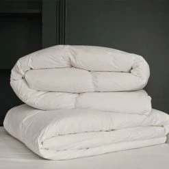 Essix Couettes Et Oreillers Bébé Et Enfant Couette Naturelle Chaude Blanc 140x200 -Lits enfant Soldes couette naturelle chaude blanc 140x200 3